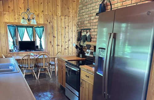 Pequot Lakes Cabina | La experiencia de cabaña Ultimate Up North