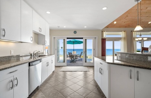 North Truro Casa | The Ultimate Outer Cape Beachfront Retreat RPAM101