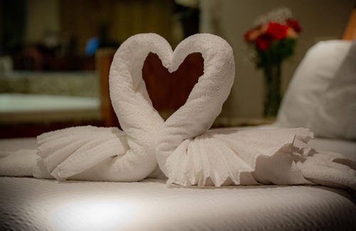 Northbrook Chalet De Esquí | The Ultimate Romantic Experience & Getaway for Two!