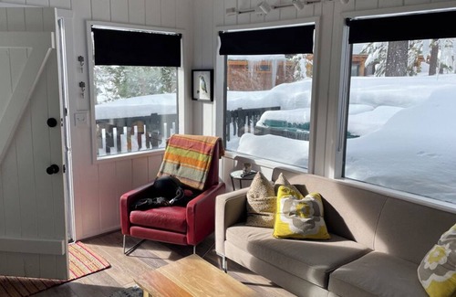Olympic Valley Cabina | The Ultimate Ski Chalet Walking distance to chairlift