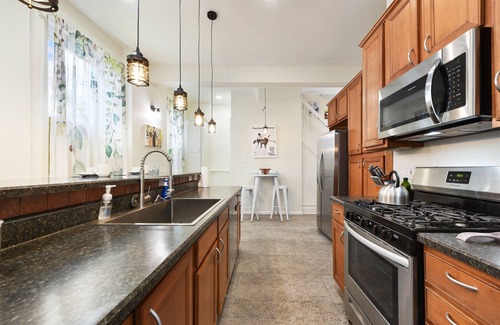 Pittsburgh Casa | The Ultimate & Unforgettable Massive & Majestic Pittsburgh Mansion Experience!