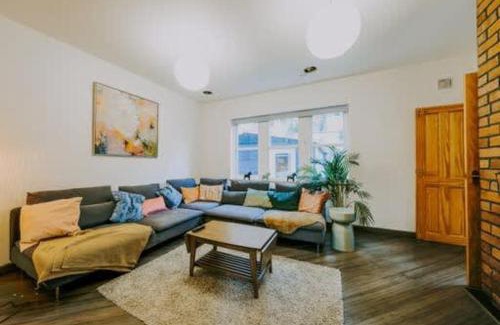 Bristol Apartamento | The unicorn's house sleeps 10 people