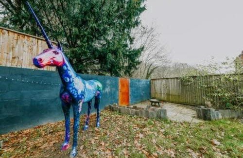 Bristol Apartamento | The unicorn's house sleeps 10 people