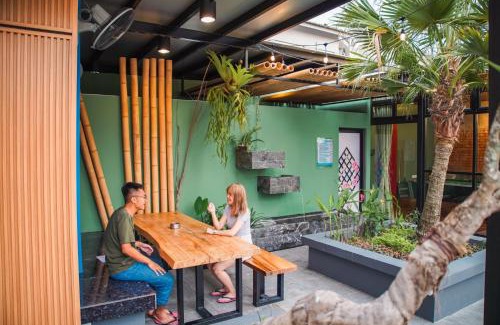 Johor Bahru Casa | The Uniique Haus - Johor 1st Staycation Water Dining Experience