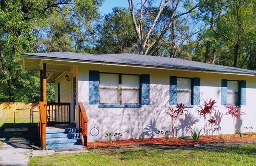 Magnolia Gardens Casa | The Urban Budget Bungalow