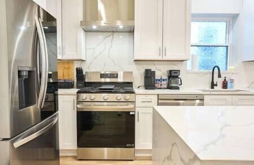 Kenwood Casa | The Urban Manor “Modern luxury style”