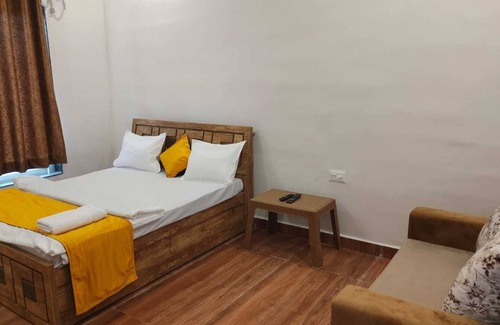 Kolar Road Apartamento | The user's input "the will show up in search and of the top of the