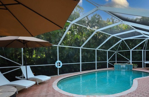 Greenacres Villa | The Utopia Resort Dream PoolSpa Outdoor Shower BBQ