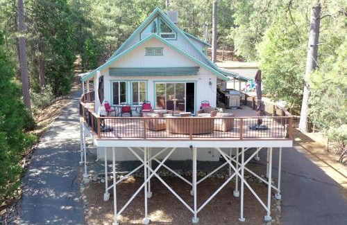 Groveland Casa | The Valley View- Pine Mountain Lake Cabin home