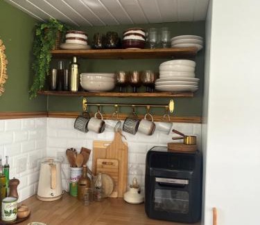 Cowes Complejo | The Van