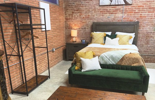 Bono Casa | The Vault- a bank turned unique stay