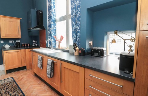Bellingham Cabaña | THE VAULT HOUSE, pet friendly, luxury holiday cottage in Bellingham