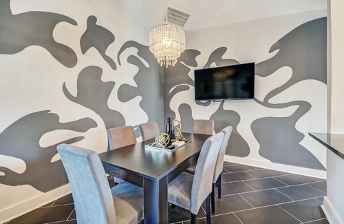 Westside Casa | The Vibe Retreat Pool Hot Tub Gameroom Firepit