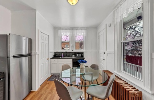 Buffalo Casa | Spacious Getaway, Backyard & Parking Sleeps 6