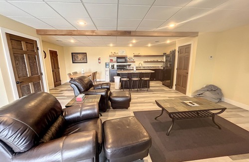 Saddlestring Casa | The View at Lake Desmet!