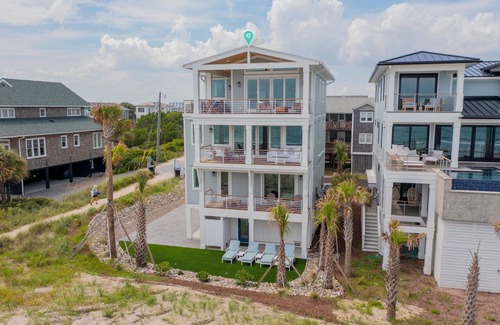 Wrightsville Beach Casa | The View – Exquisite Beachfront Home in Wrightsville Beach - Walk to everything!