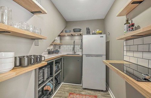 Johnson City Apartamento | The View Finder at Tannery Flats - Newly Renovated!