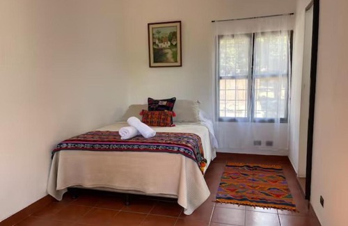 Santa Ana Casa | The View Guest House Room B