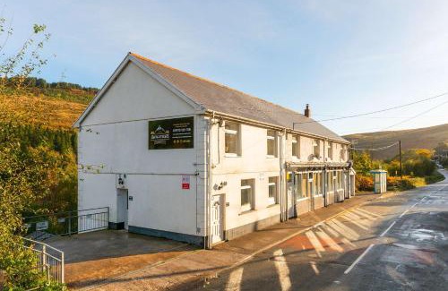 Port Talbot Apartamento | The VIEW Spacious Apartment In Afan Forest Bike Park By StayStaycations