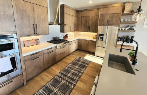 Hideout Casa | The views! Enjoy this Hideout home.