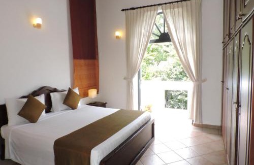Katana Cama Y Desayuno | The Villa Green Inn