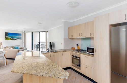 Burleigh Heads Hotel | The Village Holiday Apartments at Burleigh
