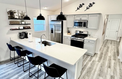 Sumter County Casa | The Villages 2/2 + Office in The Village of Moultrie Creek