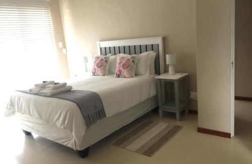 Klawer Casa | The Vine