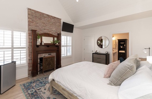 Uvalde Cama Y Desayuno | The Vintage Room - Benson Guest House