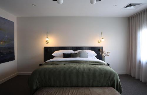 North Hobart Hotel | The Waggon Stables Boutique Accommodation