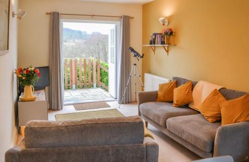 Falstone Casa | The Waiting Room