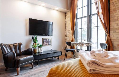 Stratford Casa | The Wallace Suite - Stratford