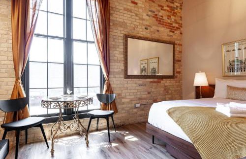 Stratford Casa | The Wallace Suite - Stratford