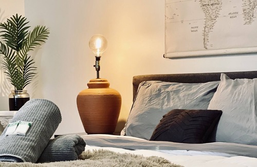 Warwick Apartamento | The Warwick Flat - Dead center of The Village!