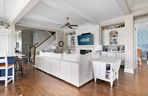 Charleston Casa | The Watch - ¡En el agua con hermosas vistas del atardecer!