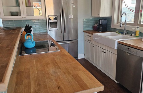 Decorah Apartamento | The Water Street Flat