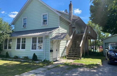 Napanee Apartamento | The Water street Inn UPSTAIRS apartment