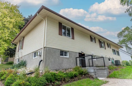 Elora Apartamento | The Water Street Suite | New 2-Bed Suite | Steps to Downtown Elora