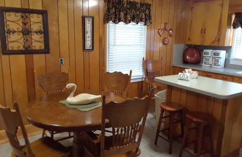 Harbinger Casa | The Waterfield Place es una encantadora casa para 8 personas en 5 acres cerca de Outer Banks.