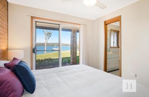 Gwandalan Casa | The Waterfront