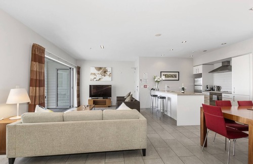 Paihia Casa | THE WATERFRONT - PAIHIA HOLIDAY APARTMENT, family friendly in Paihia
