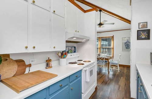 Prosperity Casa | The Water’s Edge | Sleeps 8 | Incredible Views