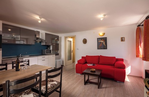 Zurkovo Apartamento | The Wave - Apt with Seaview and Garden, Kostrena, Croatia