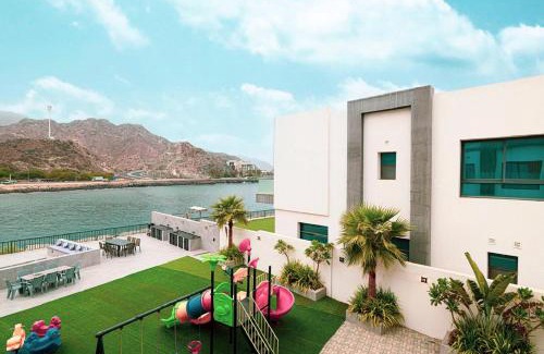 Sharm Villa | The Wave Villa - Al Dana Island Fujairah