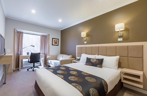 Glen Waverley Hotel | The Waverley International Hotel