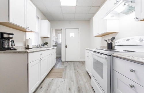Kansas City Apartamento | The Westport Suite*Walk to 39th ST*Mins to Plaza