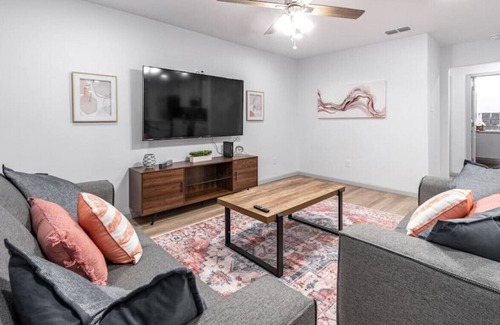 Lubbock Casa | The Westwood - 3BR/2BA - New House - Pet Friendly