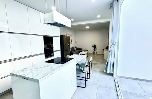 Vecindario Casa | The White House