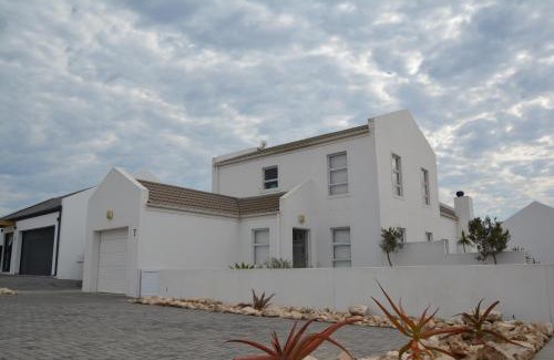 Shelley Point Casa | The Whale Tale Villa