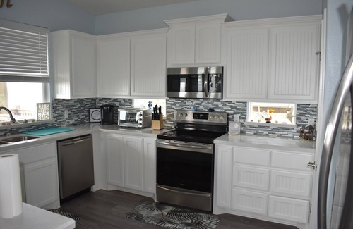 Port Bolivar Casa | The Wheelhouse is a beautiful beach home to accommodate the whole family!